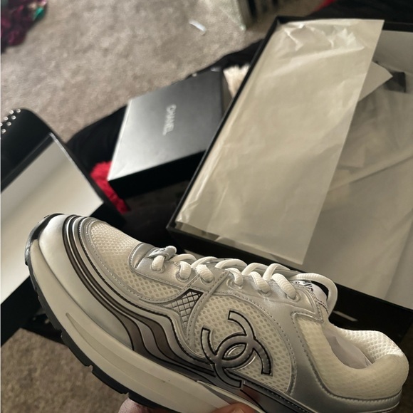 Chanel designer shoes any size you need - Picture 4 of 4